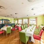 Drei Kronen Otel 3*