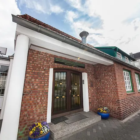 Drei Kronen 3*