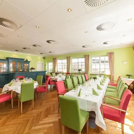 Drei Kronen Hotel 3*