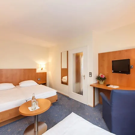 Hotel Drei Kronen 3*